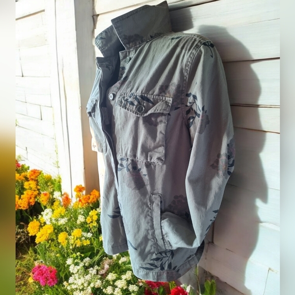 H&M Khaki Green Floral Utility Jacket Sz S - Picture 4 of 13
